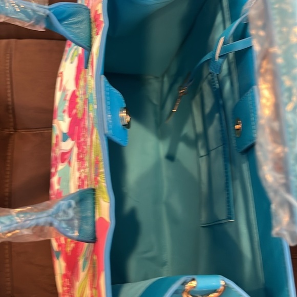 TRINA TURK TOTE NEW WITH TAGS - Picture 8 of 12